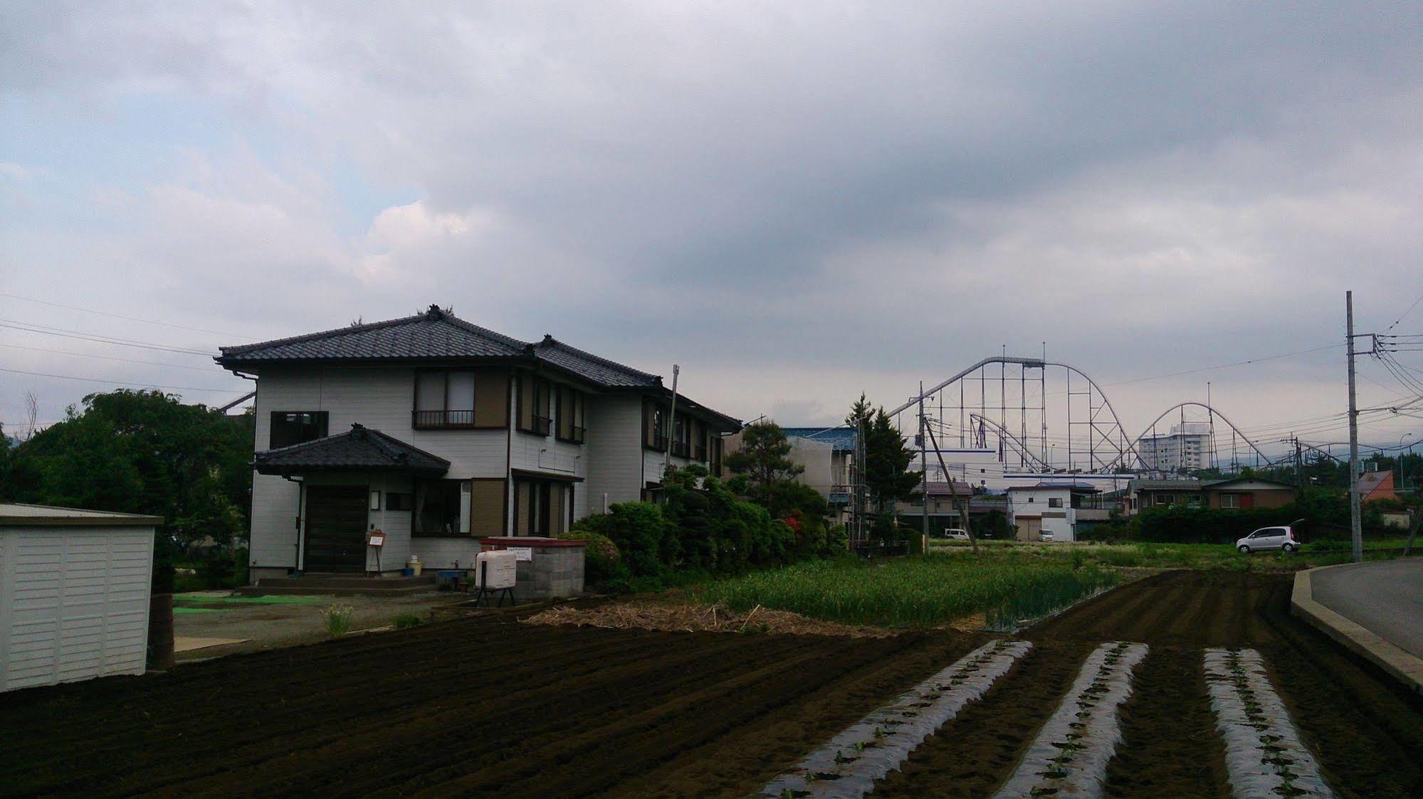 Teishaba Guesthouse&Cafe Fujiyoshida Exterior foto